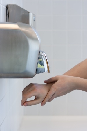 Restroom hand dryers may spread more germs